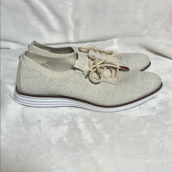 Cole Haan Shoes - Cole Haan Women’s OriginalGrand Oxford Shoes Cream & White Size 8B NWT